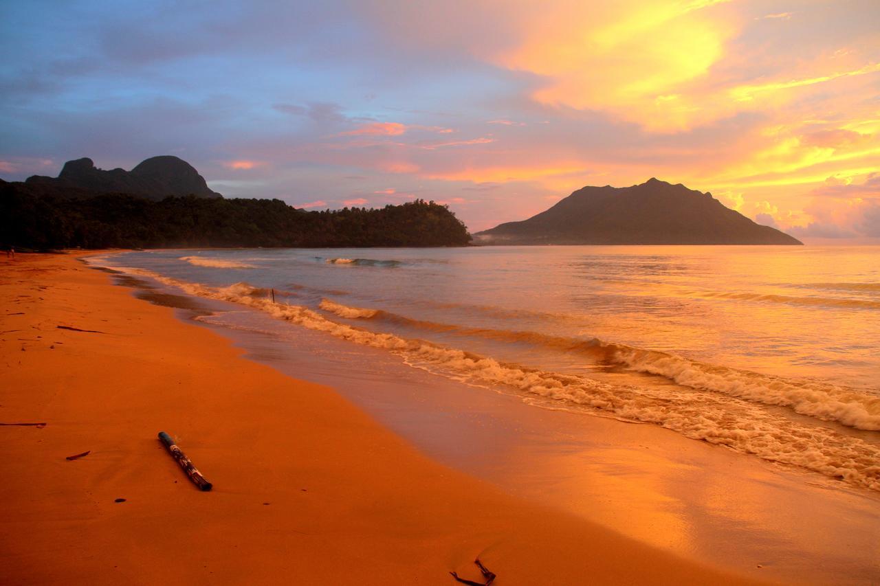 Arkadia Beach Resort Underground River Sabang  Kültér fotó