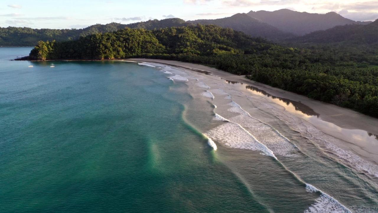 Arkadia Beach Resort Underground River Sabang  Kültér fotó